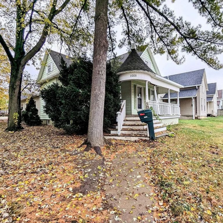 Large 4-Bedroom Home at 1005 S 4th St, Lafayette, IN – $140,000