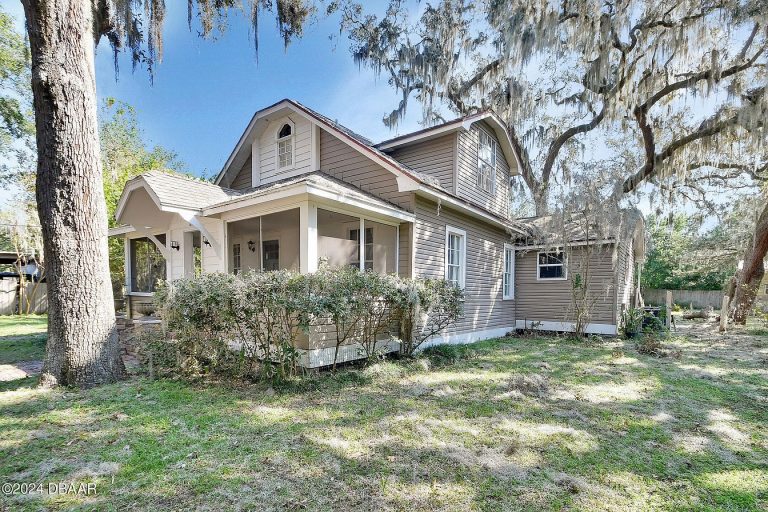 Charming 1924 Home with Workshop on Over Half an Acre in Orange City, FL – $287,900 294 Jarvis Ave, Orange City, FL 32763