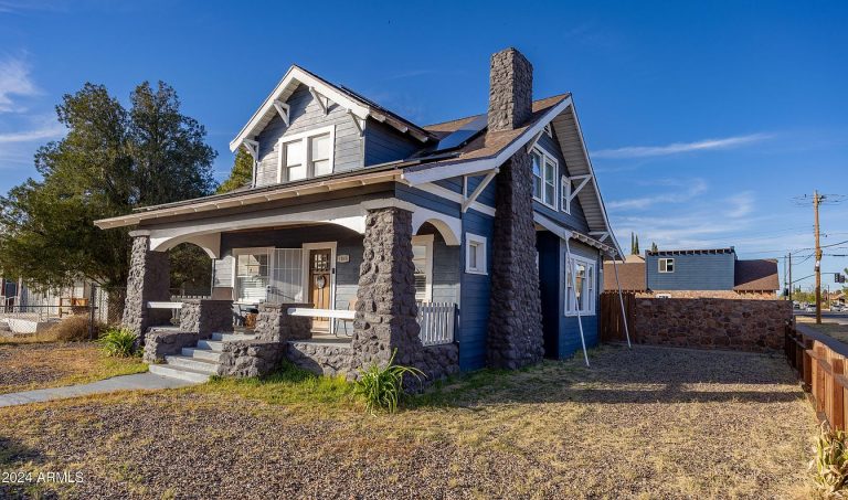 Charming 1908 Craftsman Home – $229,900 | 1040 E 9th St, Douglas, AZ 85607