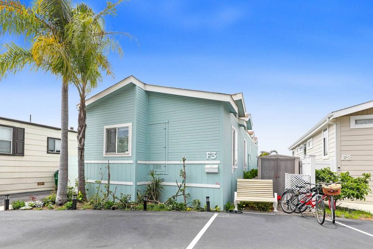 $199,900 – 30802 Coast Hwy, Laguna Beach, CA 92651 – Beautifully Remodeled Manufactured Home with Panoramic Ocean Views