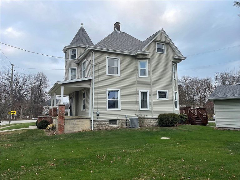 Spacious Home with Exceptional Curb Appeal – $147,000 | 1523 W Ridge Ave, Sharpsville, PA 16150