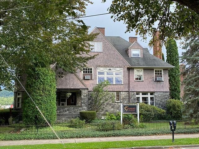 Historic Richardsonian Romanesque Home in Warren – $284,000