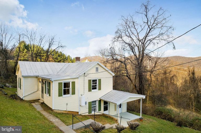 Charming Farmhouse with Mountain Views – $225,000 | 1960 Zachary Taylor Hwy, Front Royal, VA 22630