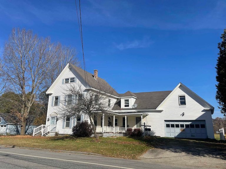 Investor’s Dream – Historic Colonial on 0.33 Acres – 56 Bridge Street, Colebrook, NH 03576 – $179,900